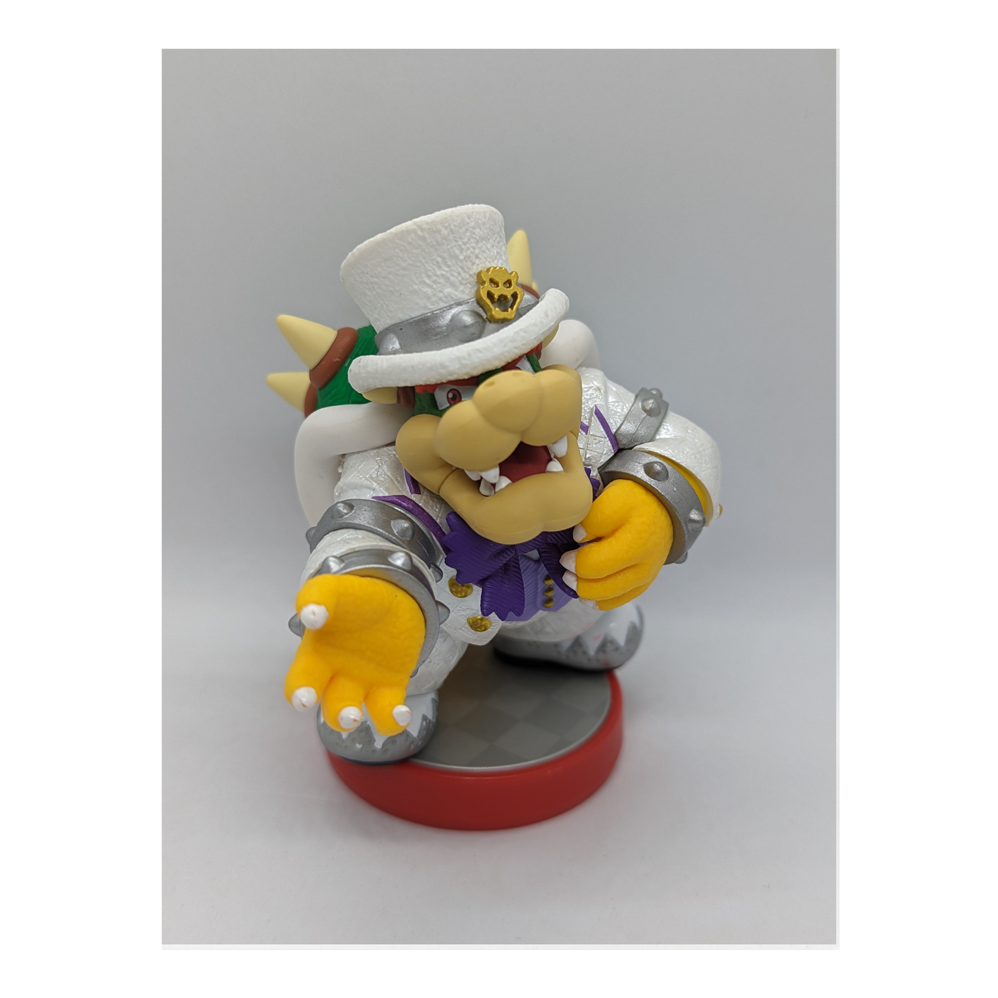 Bowser Wedding Outfit Amiibo (Loose)