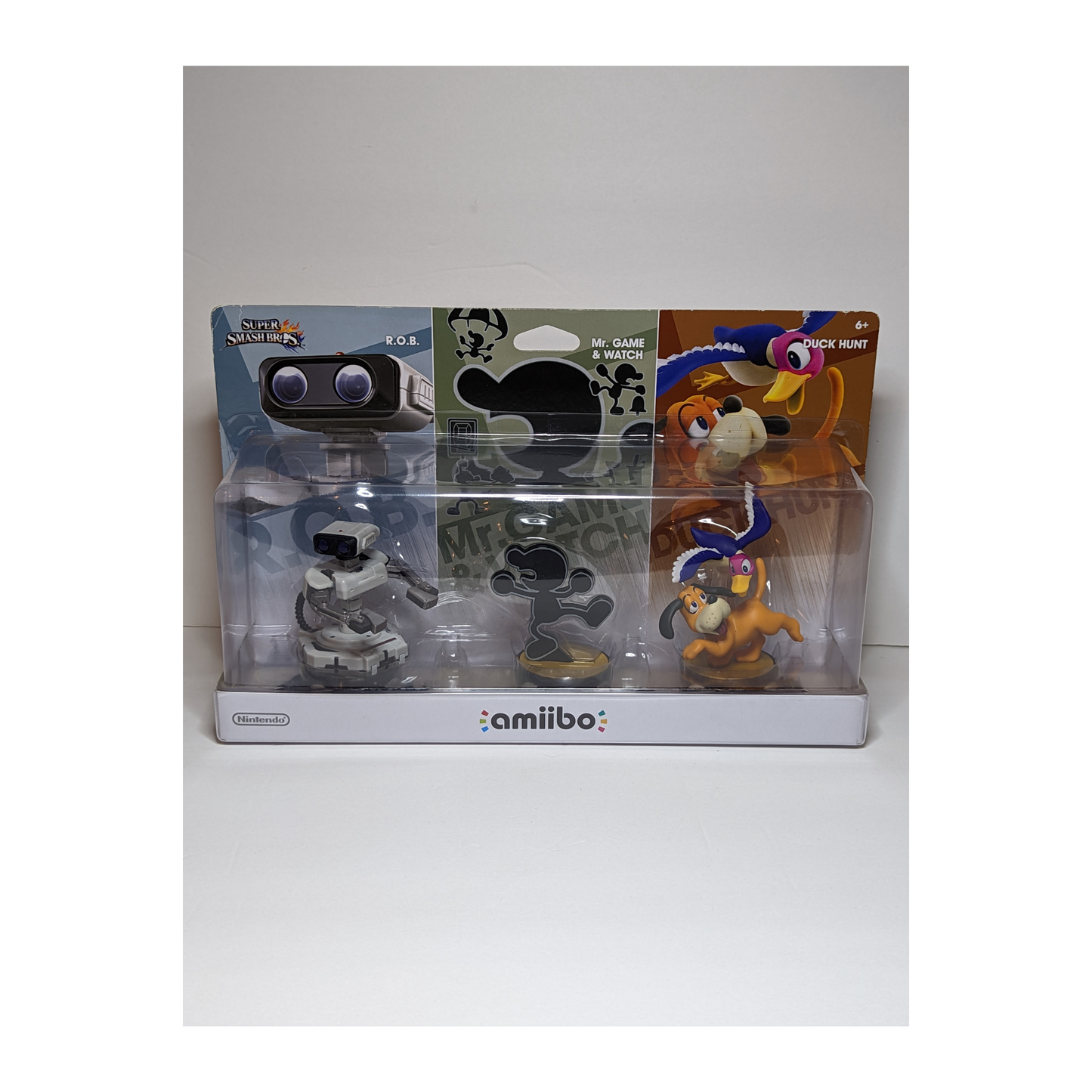 Retro R.o.b, Duck Hunt, Game & Watch 3 Pack Amiibo (Sealed)