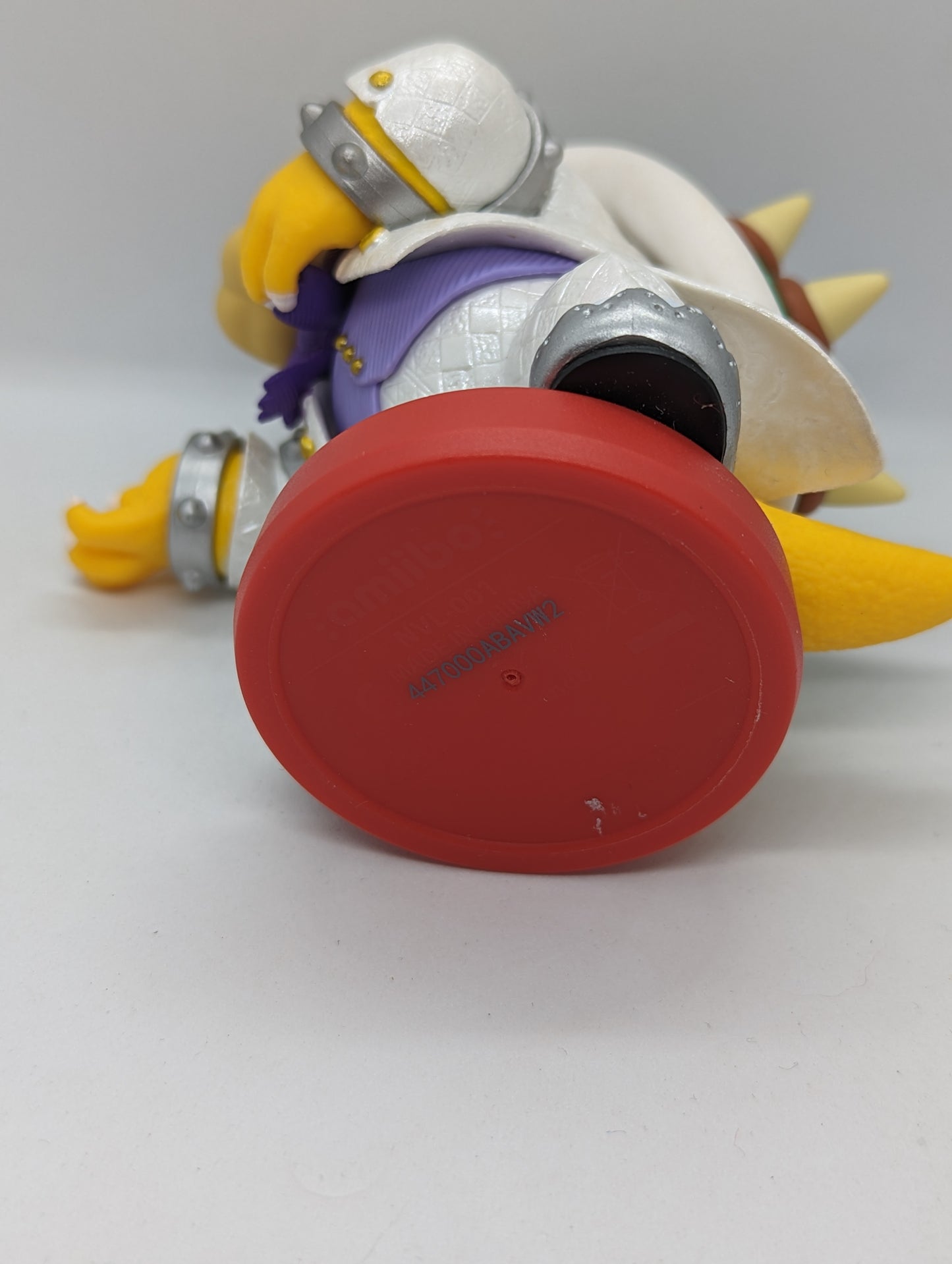 Bowser Wedding Outfit Amiibo (Loose)
