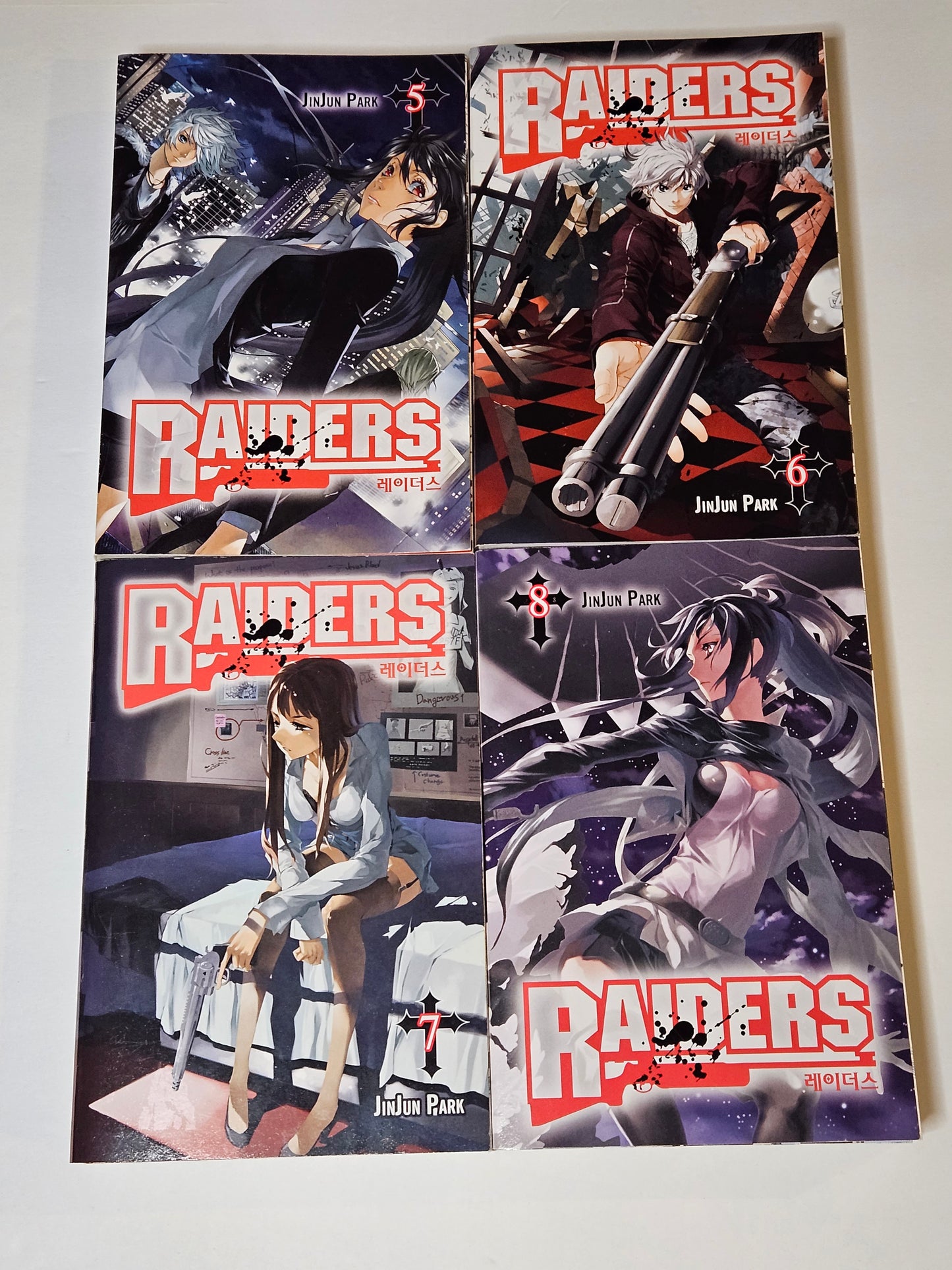 Raiders vol. 1-9 Set (Paperback)