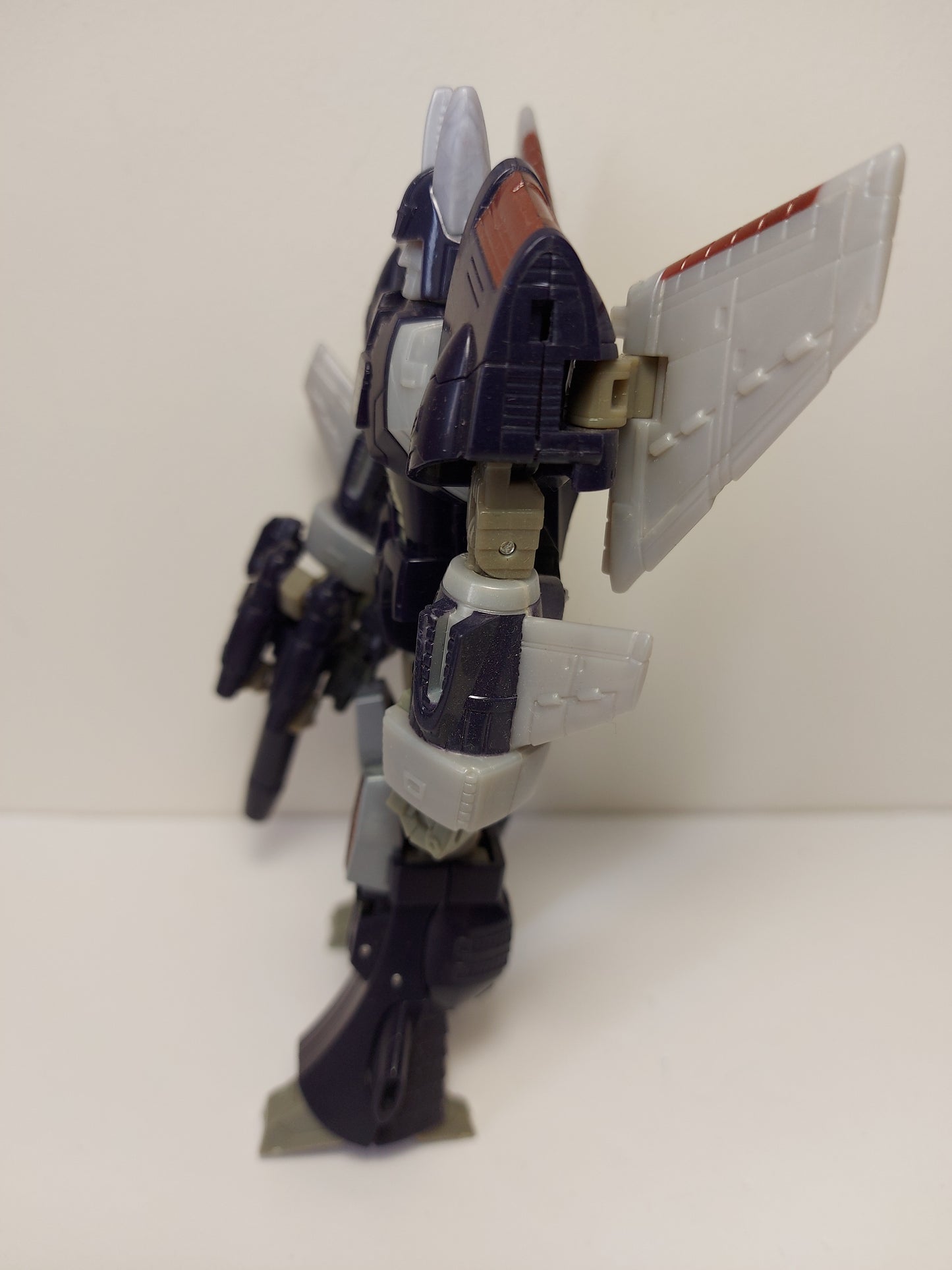 Transformers Universe - Cyclonus w/ Nightstick