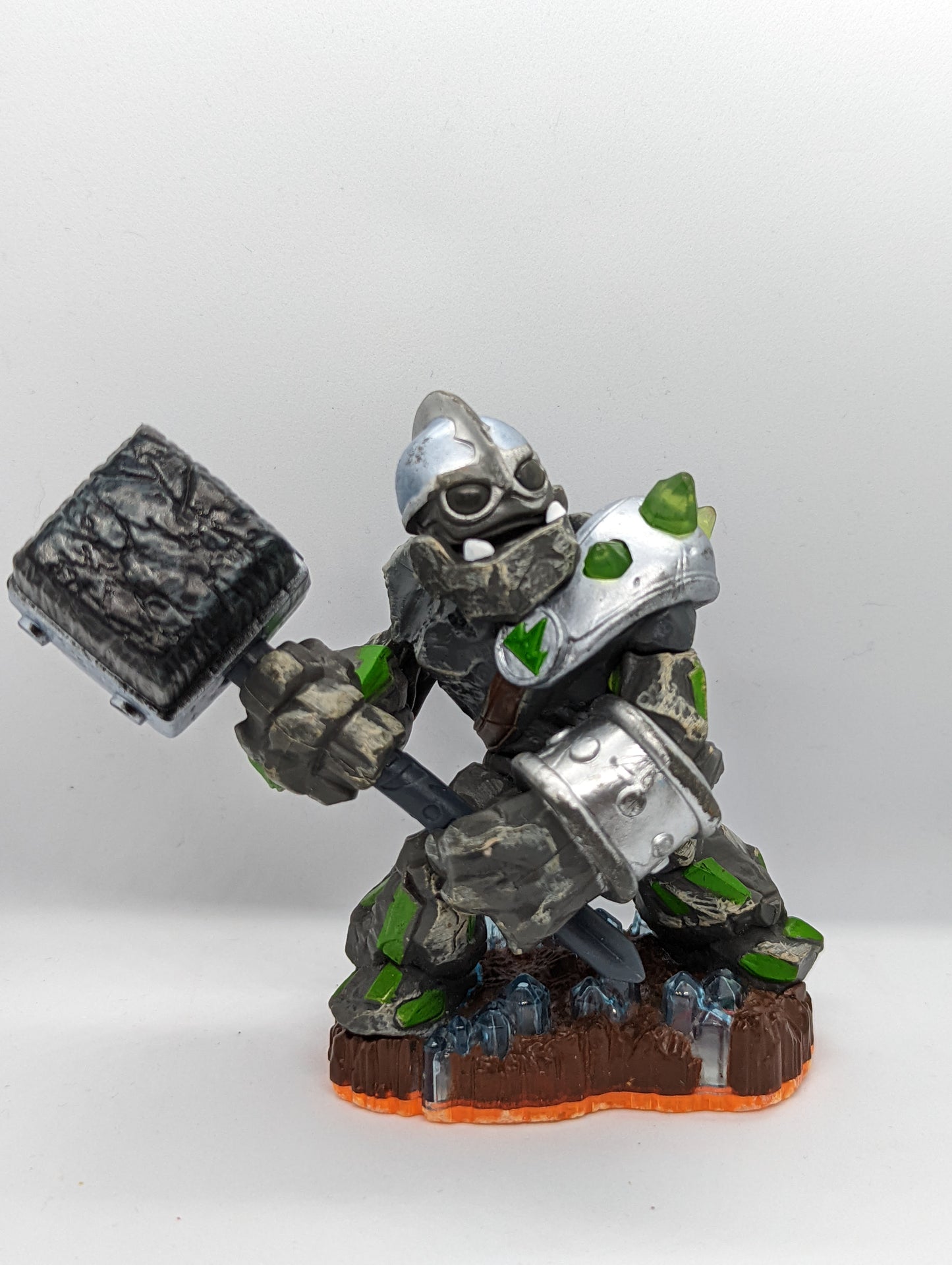 Crusher - Skylanders Giants