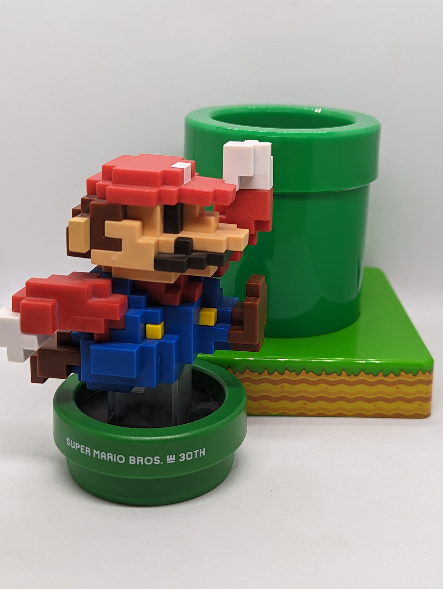 8-Bit Mario: Modern 30th Anniversary With Warp Pipe Stand (Loose)